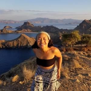 Meet your Posher, Yawen